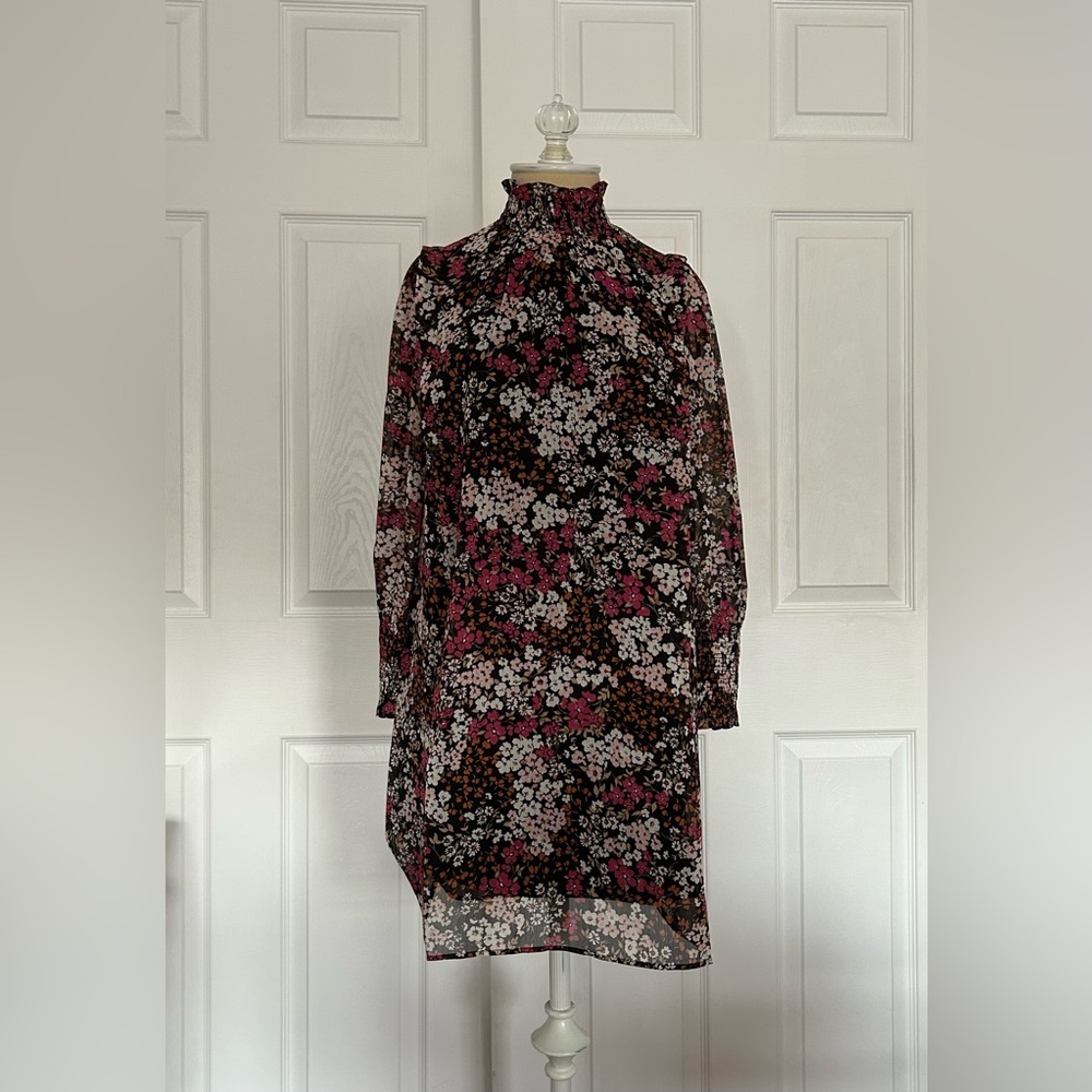 NWT - Ann Taylor Smocked Collar Floral Dress